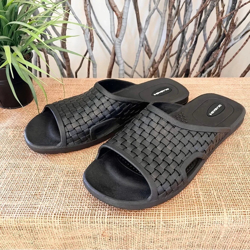 OluKai Men’s Black Torino Rubber Flip Flop Slides Size XXL 12-13